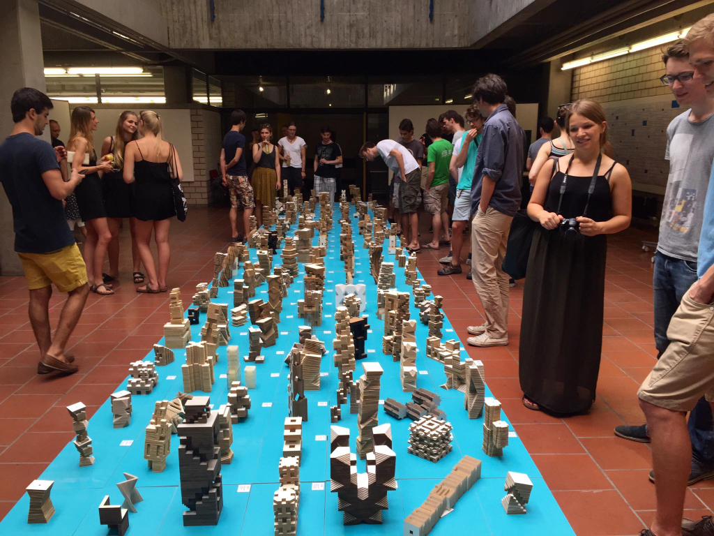 200 Modelle Ausstellungseröffnung
